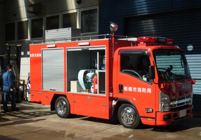 高圧空気充填車両の写真